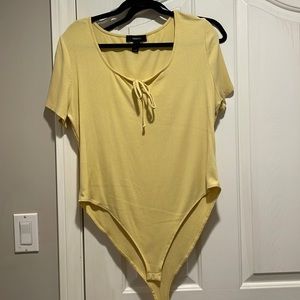 1X FOREVER 21 BODY SUITE YELLOW STRETCH PLUS SIZE